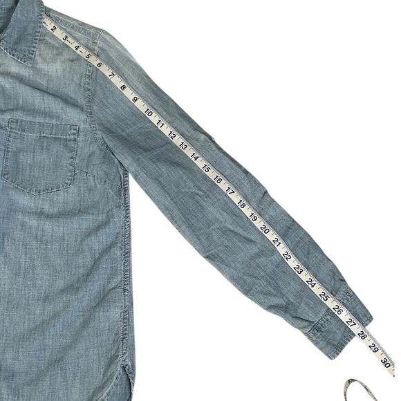 GAP Light Blue Denim 1/2Button Down Long Sleeve Size Small Boyfriend 100% Cotton - Picture 8 of 9